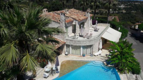 Гостиница La Bergerie B&B  Ванс